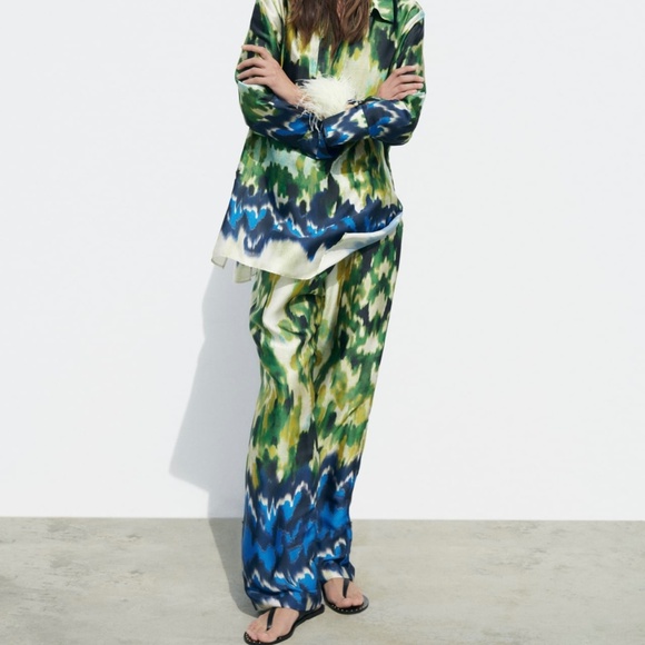 NEW ZARA WOMAN SS23 HIGH WAISTED PRINTED PAREO PANTS MULTICOLORED ABSTACT - Picture 1 of 6